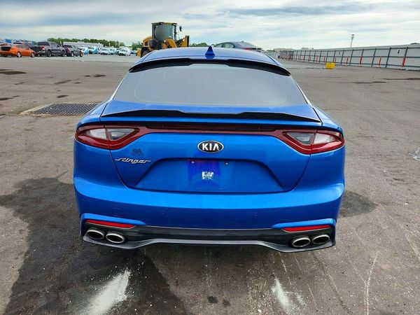 2019 KIA STINGER