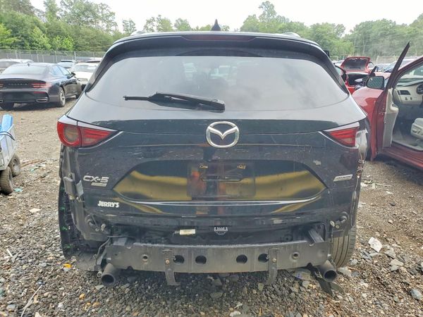 2019 MAZDA CX-5 Signature