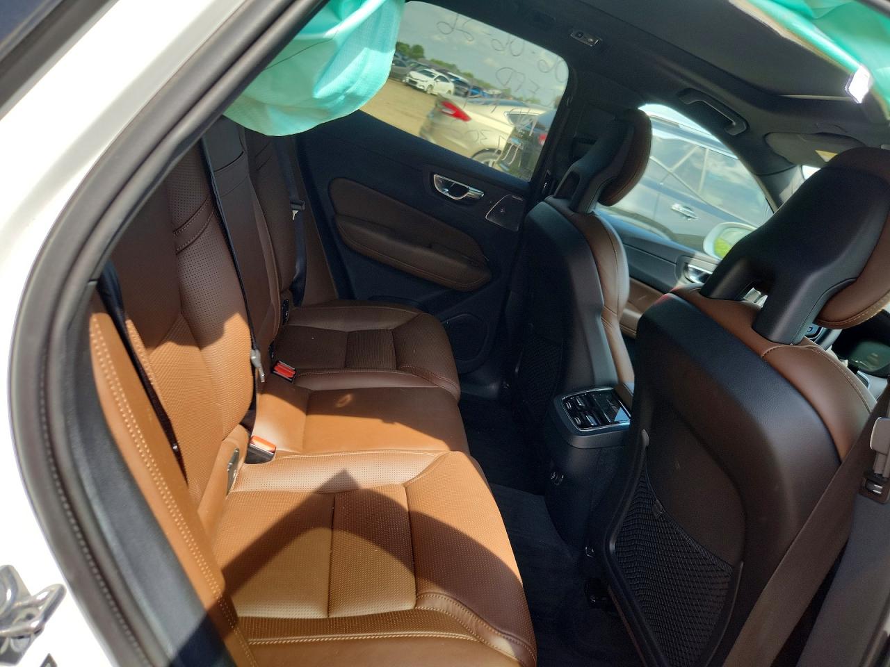 2018 VOLVO XC60 Inscription