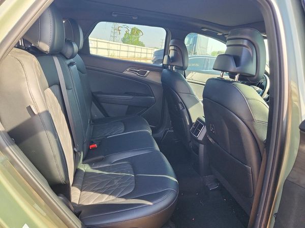 2024 KIA SPORTAGE X-LINE