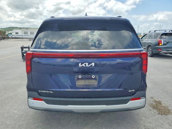 2025 KIA CARNIVAL