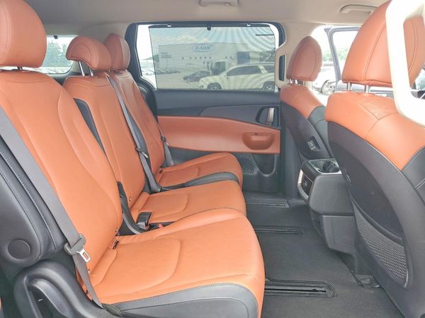 2025 KIA CARNIVAL