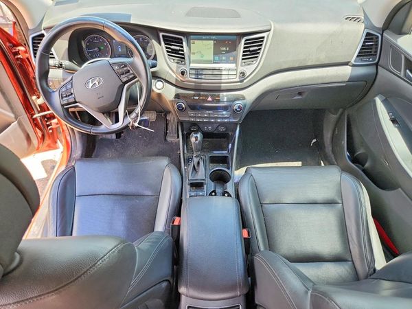 2017 HYUNDAI TUCSON