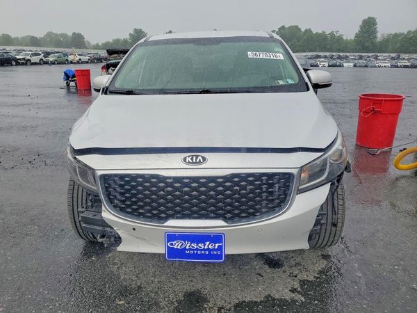 2017 KIA SEDONA LX