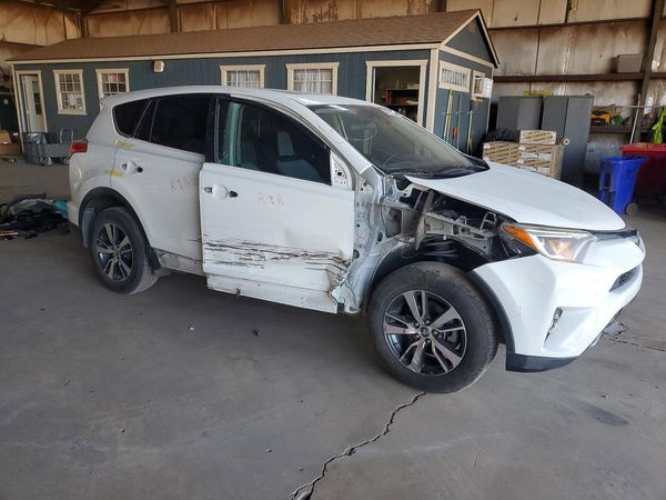 2018 TOYOTA RAV4 Adventure/XLE