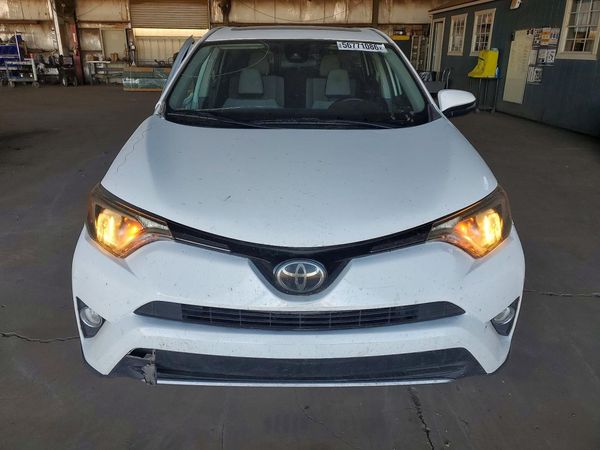2018 TOYOTA RAV4 Adventure/XLE