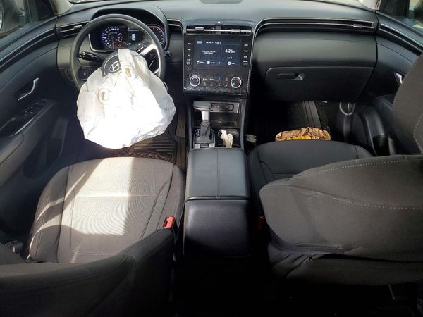 2022 HYUNDAI TUCSON SE