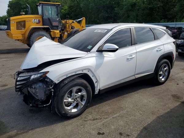 2022 HYUNDAI TUCSON SE