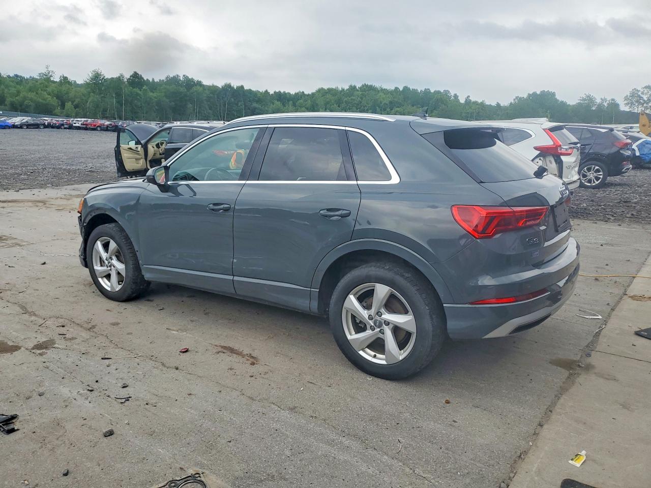 2020 AUDI Q3 quattro Premium