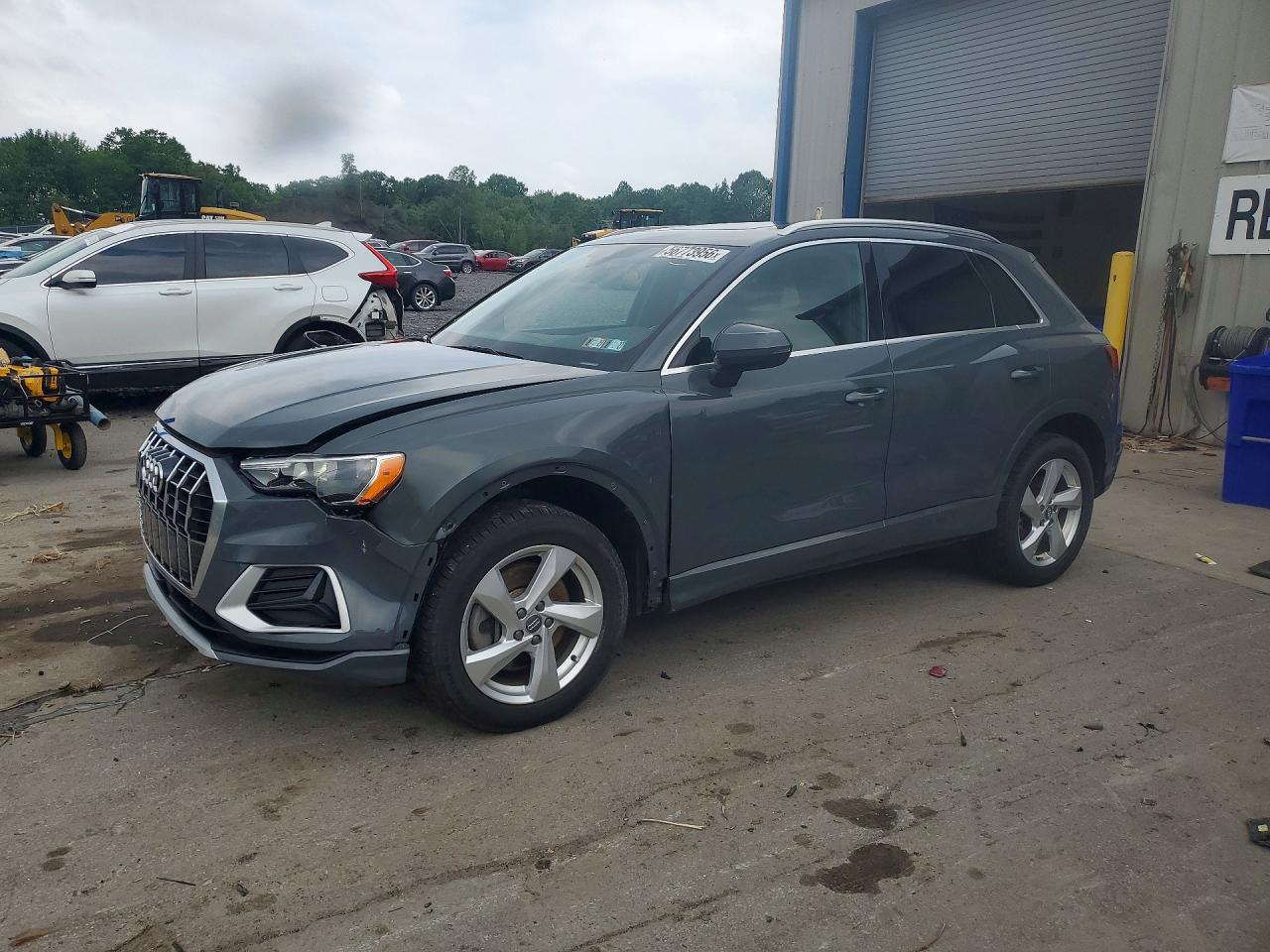 2020 AUDI Q3 quattro Premium