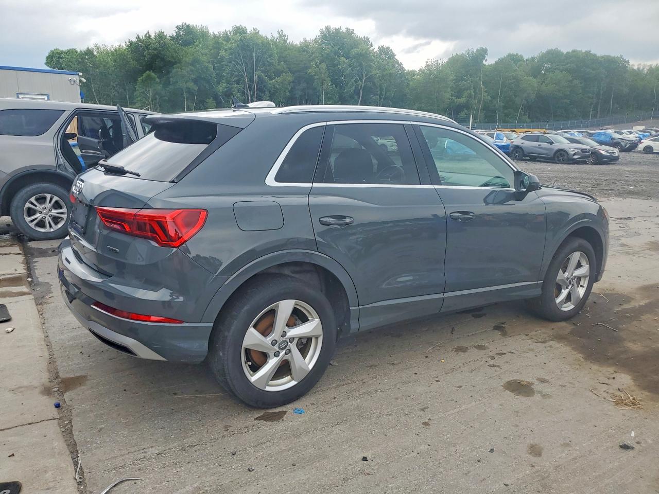 2020 AUDI Q3 quattro Premium