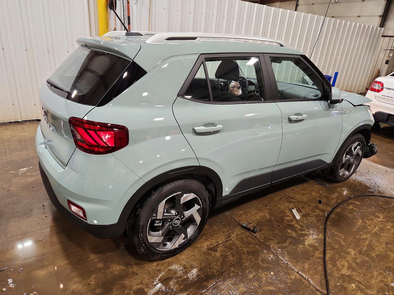 2026 HYUNDAI VENUE SEL, SEL w/ 2-Tone Roof