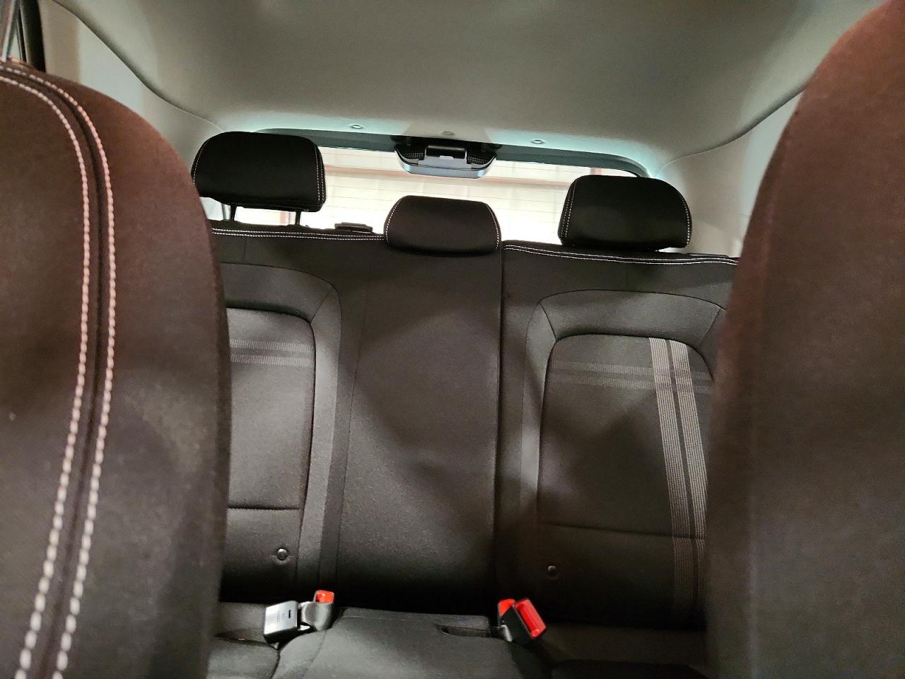 2026 HYUNDAI VENUE SEL, SEL w/ 2-Tone Roof
