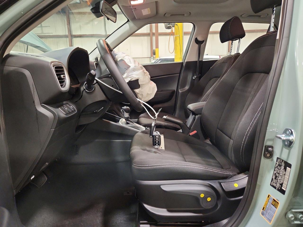 2026 HYUNDAI VENUE SEL, SEL w/ 2-Tone Roof