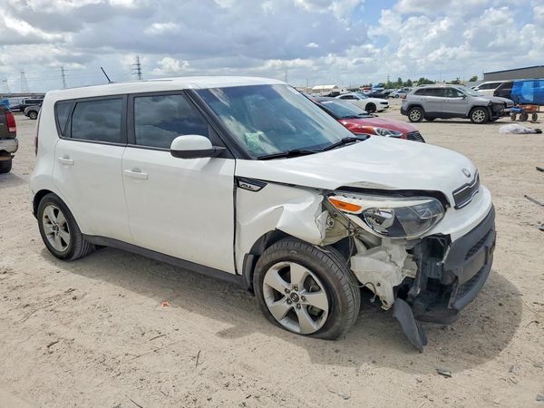 2018 KIA SOUL Base