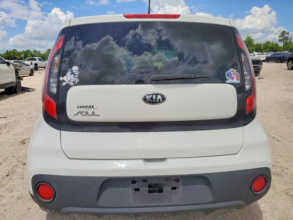 2018 KIA SOUL Base