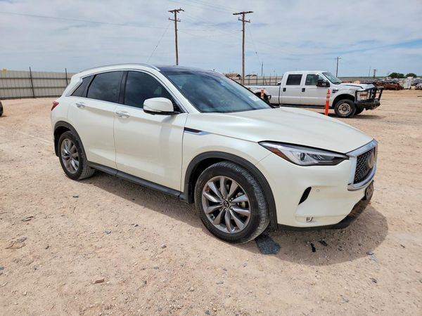 2021 INFINITI QX50 Essential