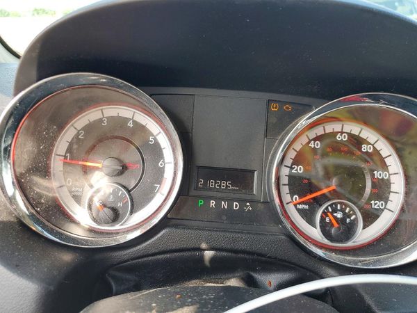 2013 DODGE GRAND CARAVAN SE