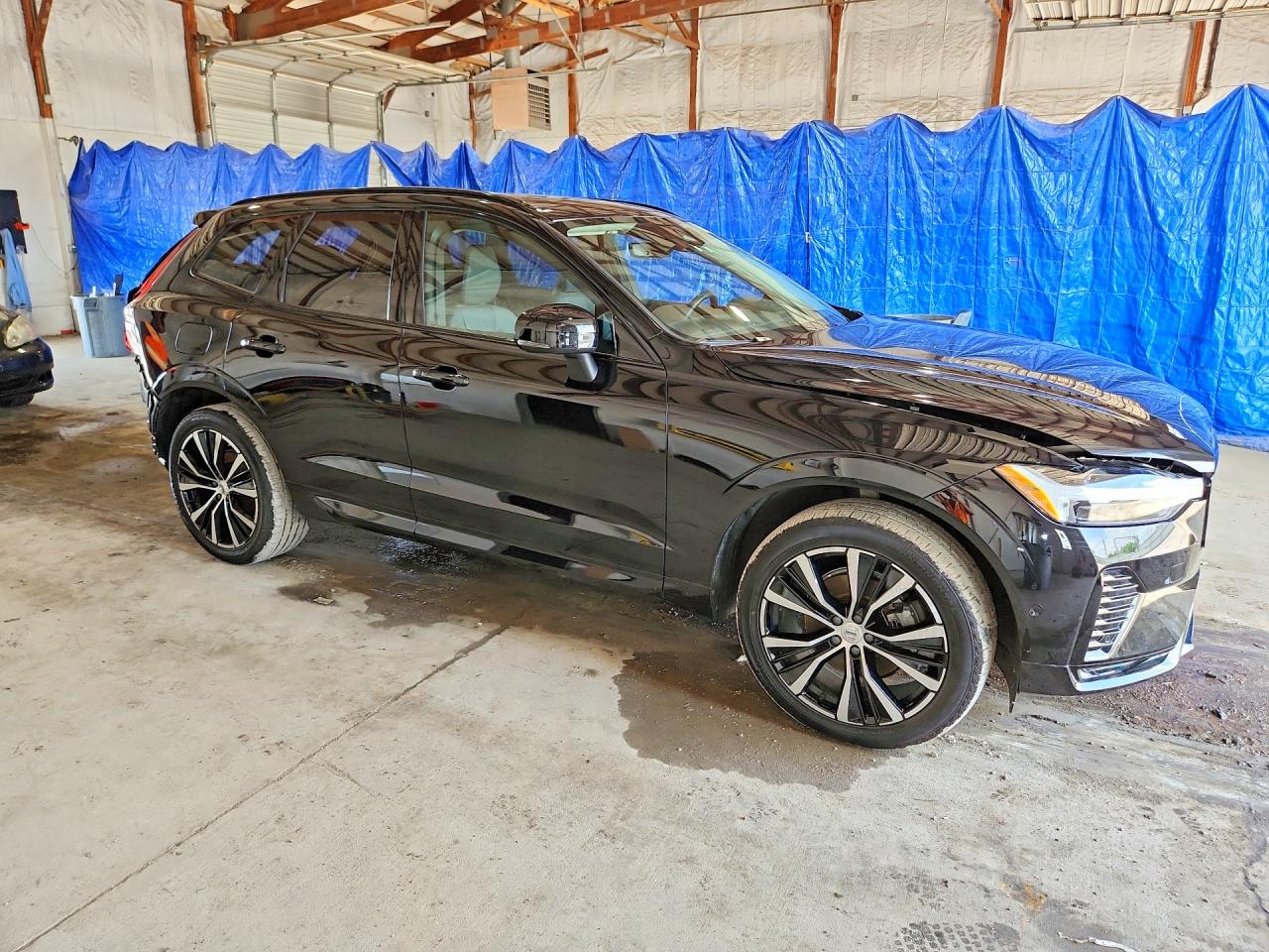 2025 VOLVO XC60 Plus Dark