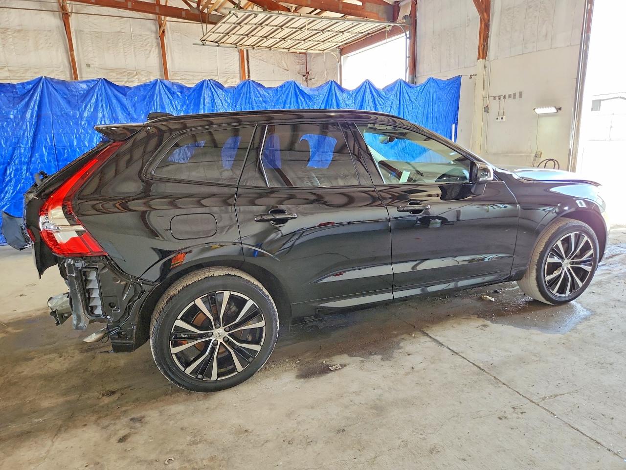 2025 VOLVO XC60 Plus Dark