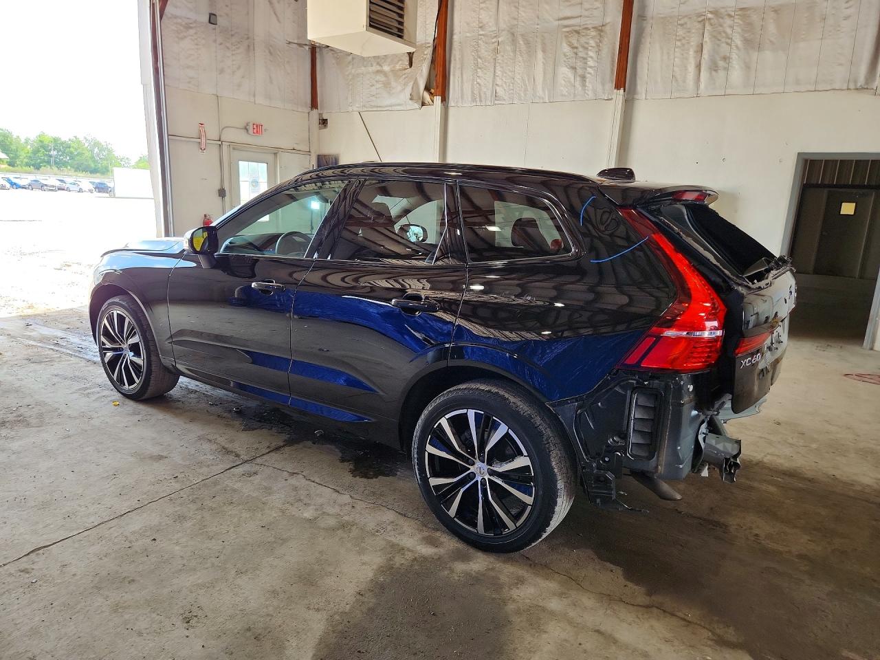 2025 VOLVO XC60 Plus Dark