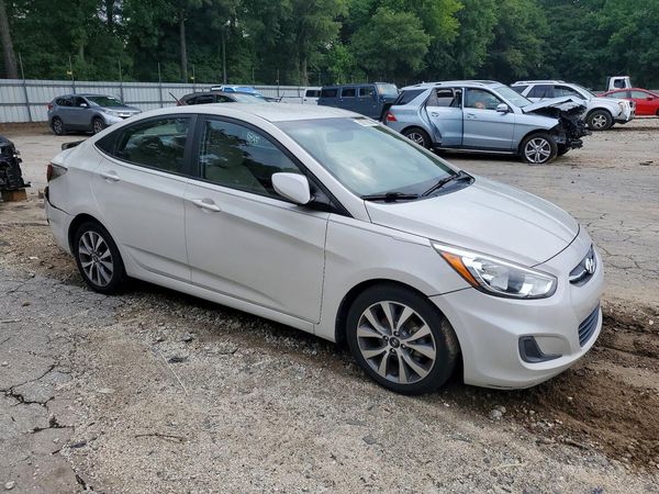 2017 HYUNDAI ACCENT SE Base