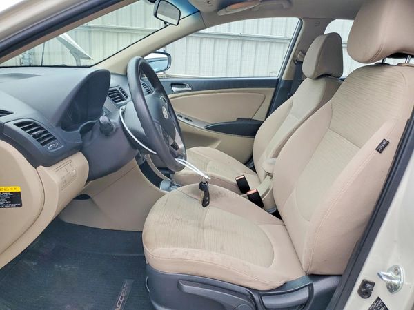 2017 HYUNDAI ACCENT SE Base