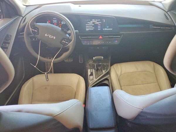 2023 KIA NIRO EX