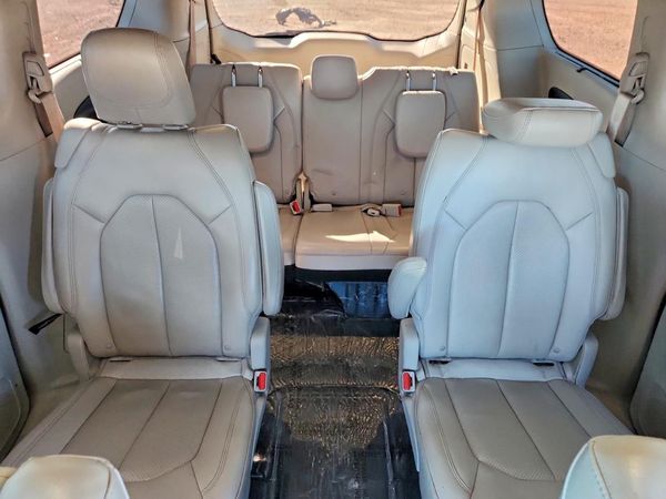 2018 CHRYSLER PACIFICA Touring L Plus