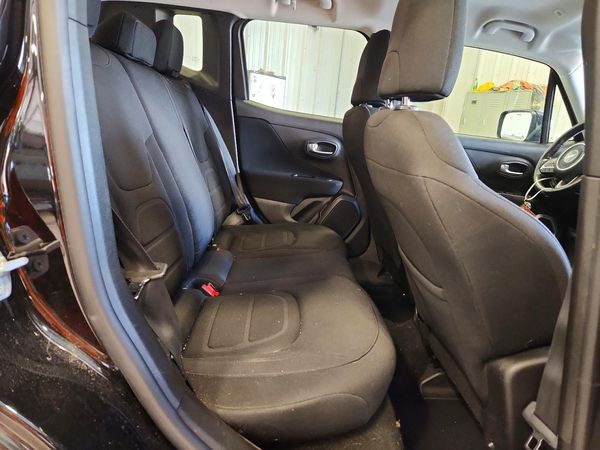 2020 JEEP RENEGADE Latitude, Longitude