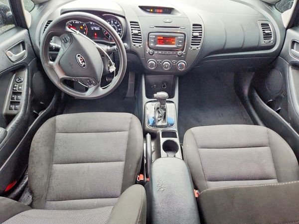 2017 KIA FORTE LX Base