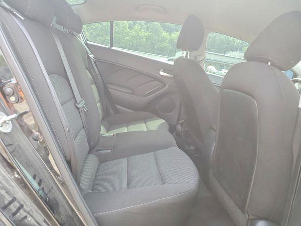 2017 KIA FORTE LX Base