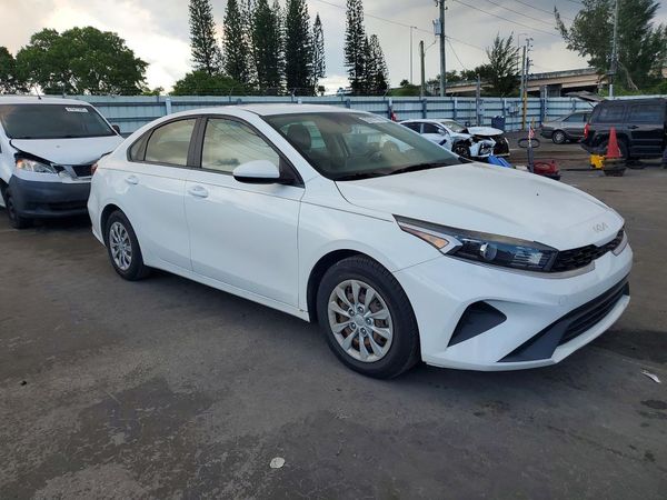 2022 KIA FORTE FE, LXS