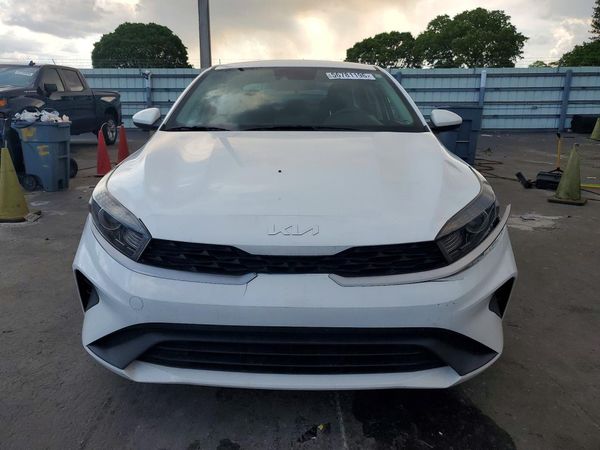 2022 KIA FORTE FE, LXS