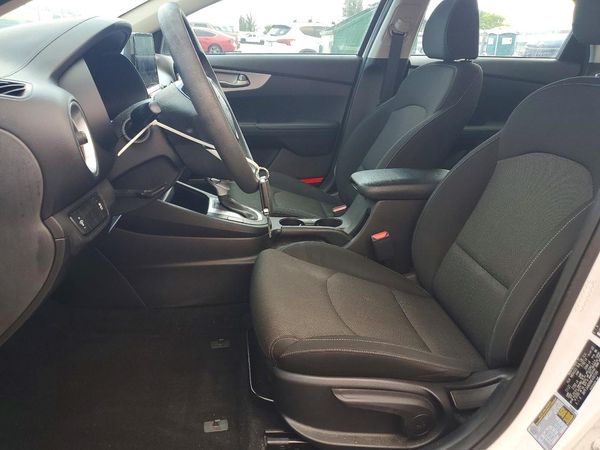 2022 KIA FORTE FE, LXS