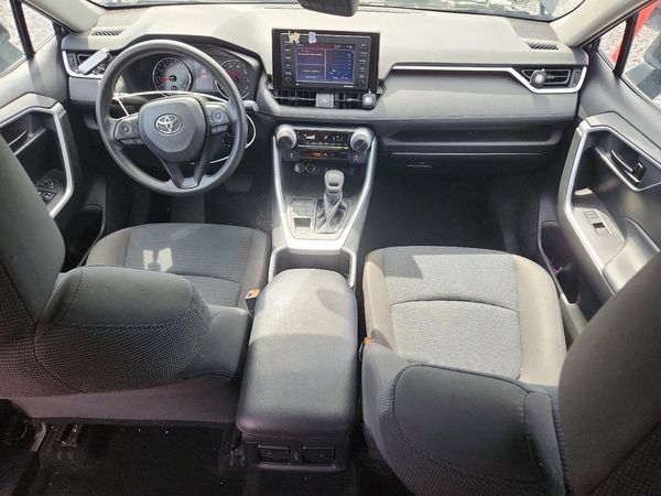 2022 TOYOTA RAV4 LE
