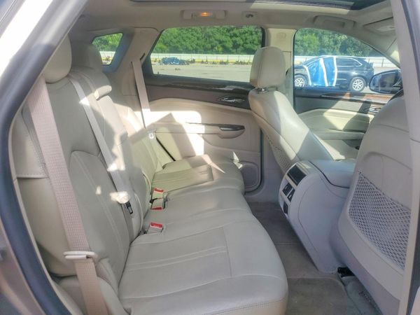 2012 CADILLAC SRX Luxury
