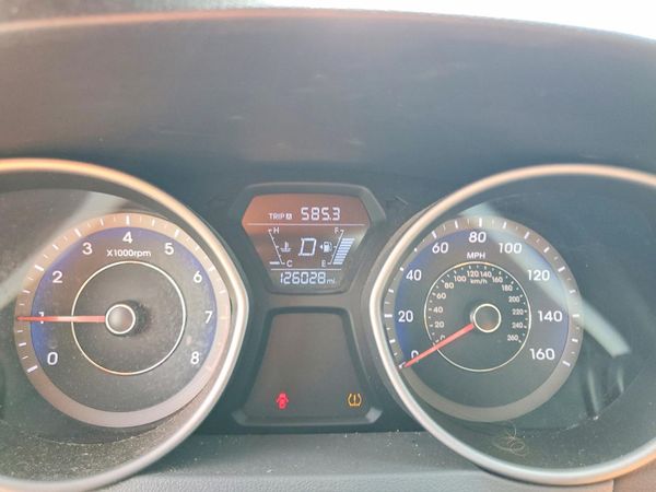 2015 HYUNDAI ELANTRA