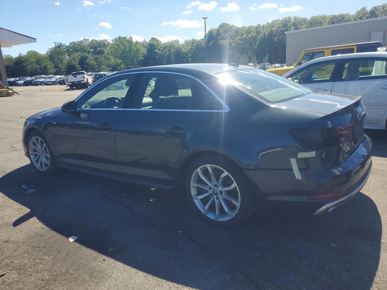 2019 AUDI A4 quattro Premium Plus