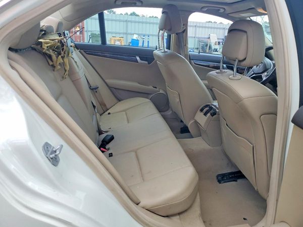 2012 MERCEDES-BENZ C C250