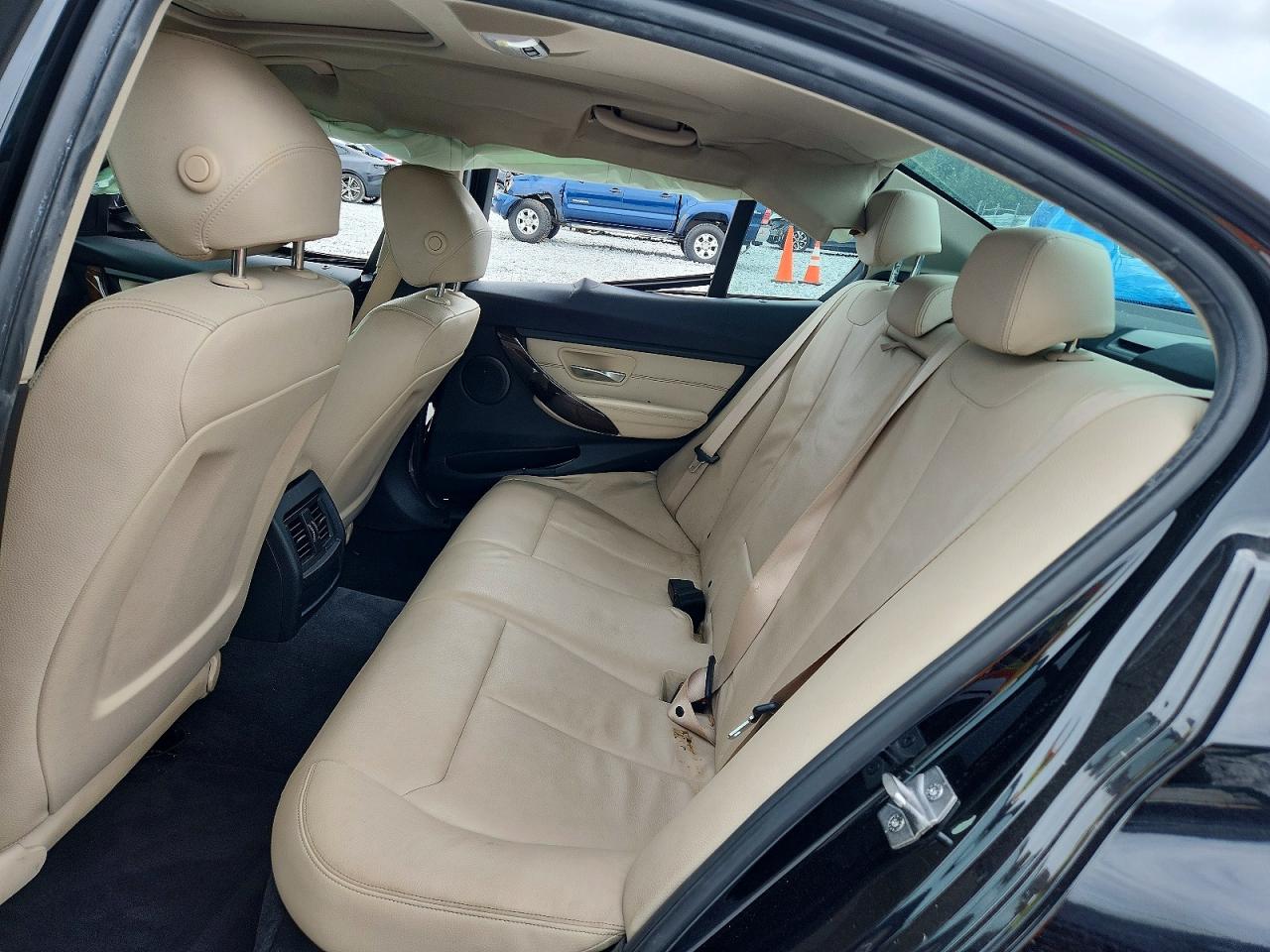 2015 BMW 320 SA