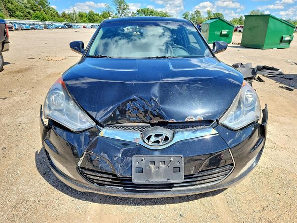 2013 HYUNDAI VELOSTER