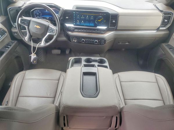 2023 CHEVROLET SILVERADO LT