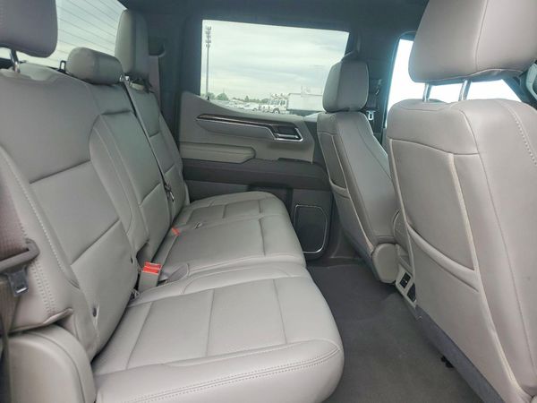 2023 CHEVROLET SILVERADO LT