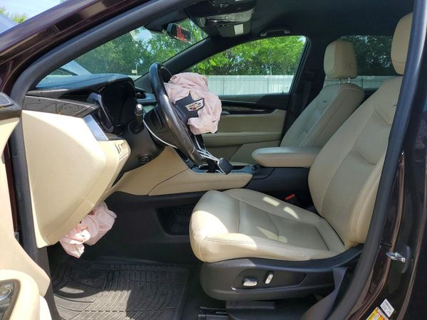 2018 CADILLAC XT5