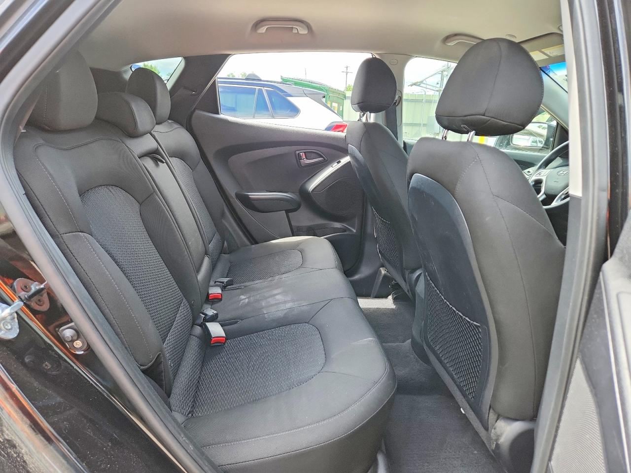 2015 HYUNDAI TUCSON GL (Middle-Low)