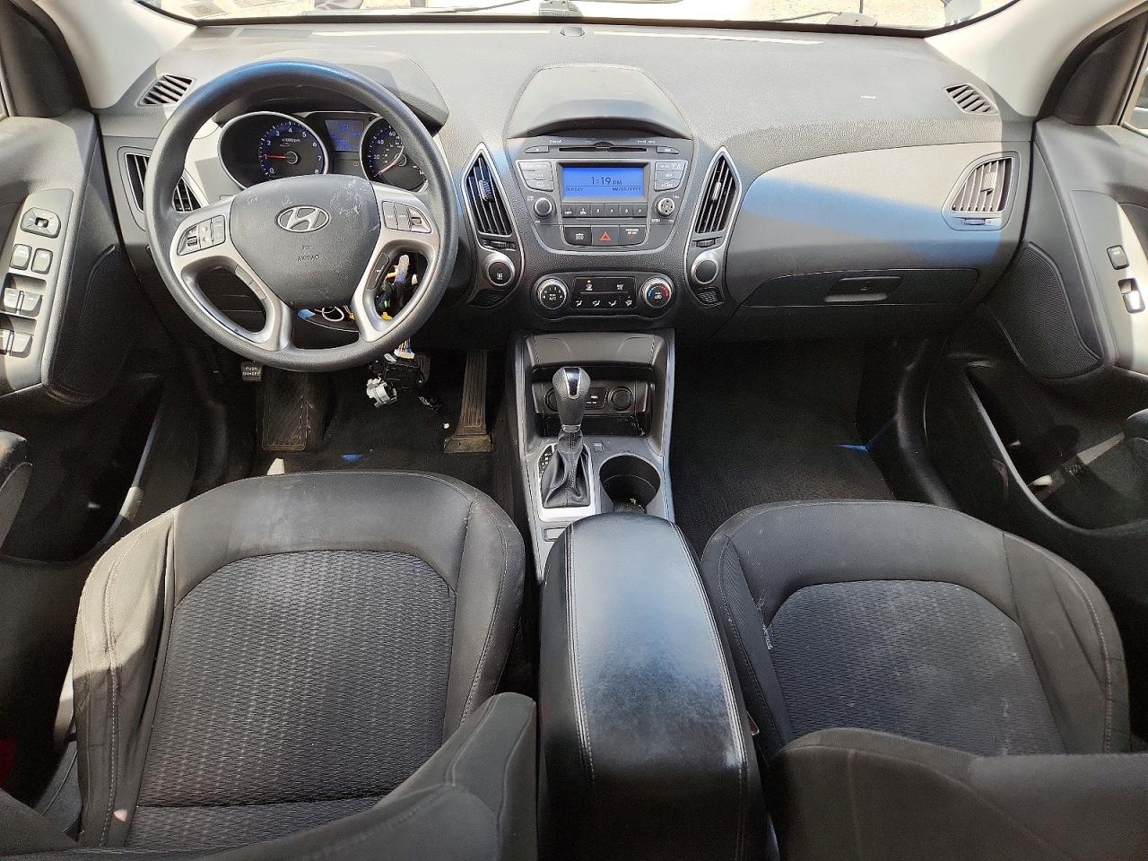 2015 HYUNDAI TUCSON GL (Middle-Low)