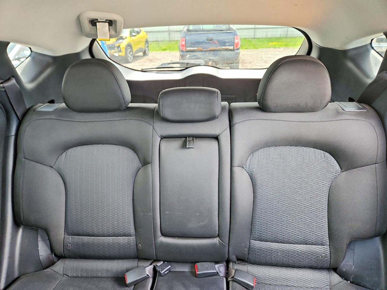 2015 HYUNDAI TUCSON GL (Middle-Low)