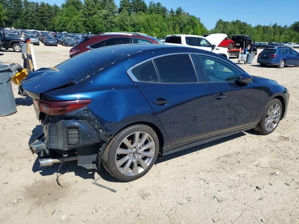 2021 MAZDA 3