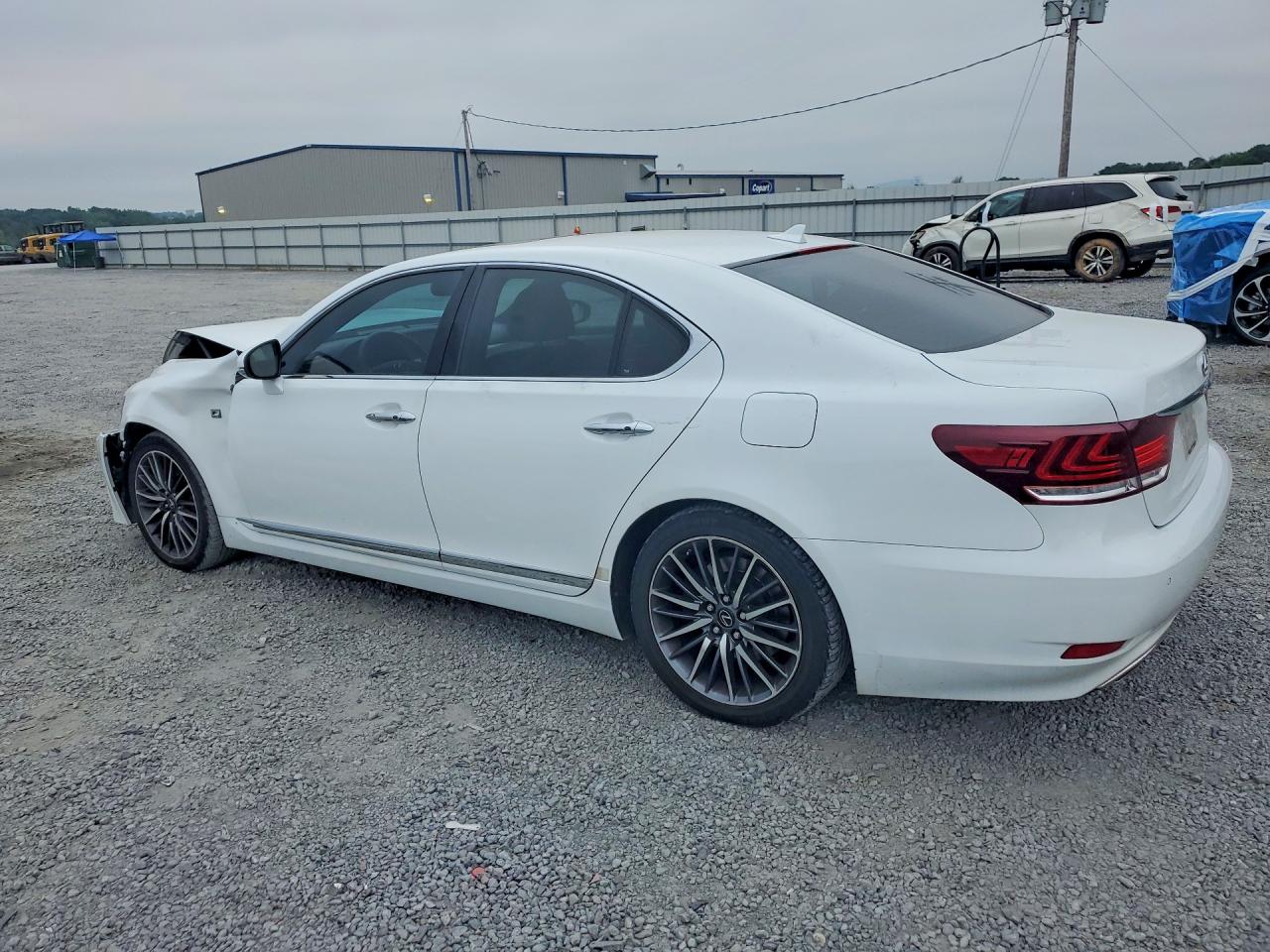 2013 LEXUS LS 460